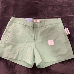 NWT Old Navy army green shorts, size 10